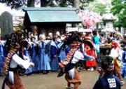 入間野神社での奉納舞い