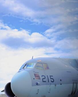 「入間基地の滑走路を歩く、特別な一日」記事へのリンク